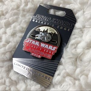 Star Wars Galaxy’s Edge Landing 2019 LR pin